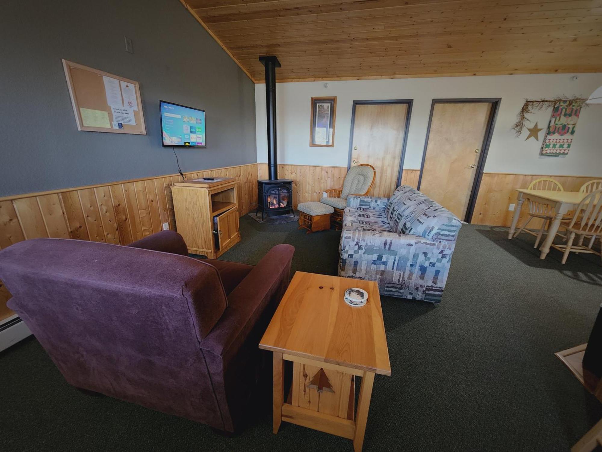 Viking Bay Resort And Lodge Miltona Esterno foto