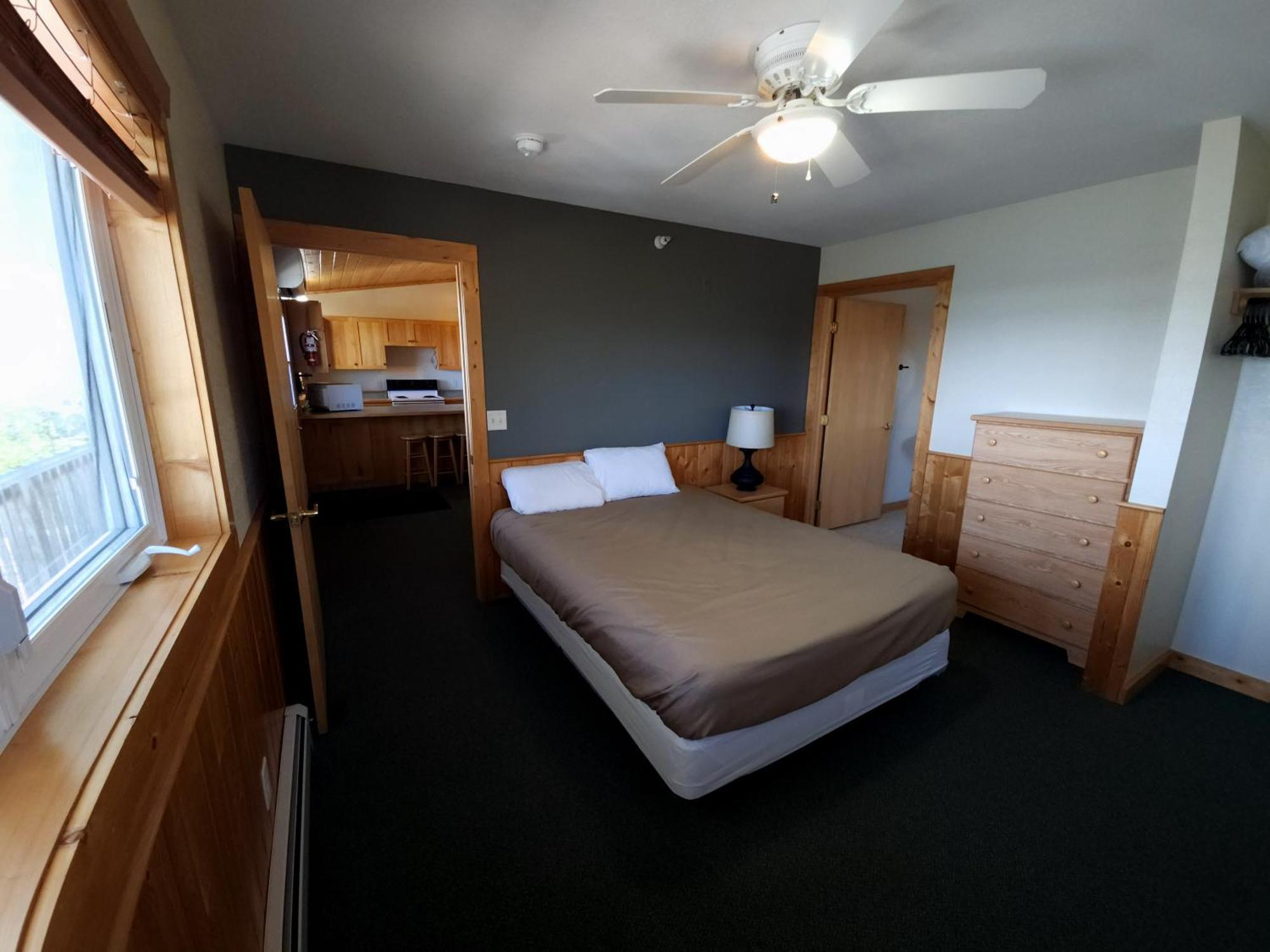 Viking Bay Resort And Lodge Miltona Esterno foto